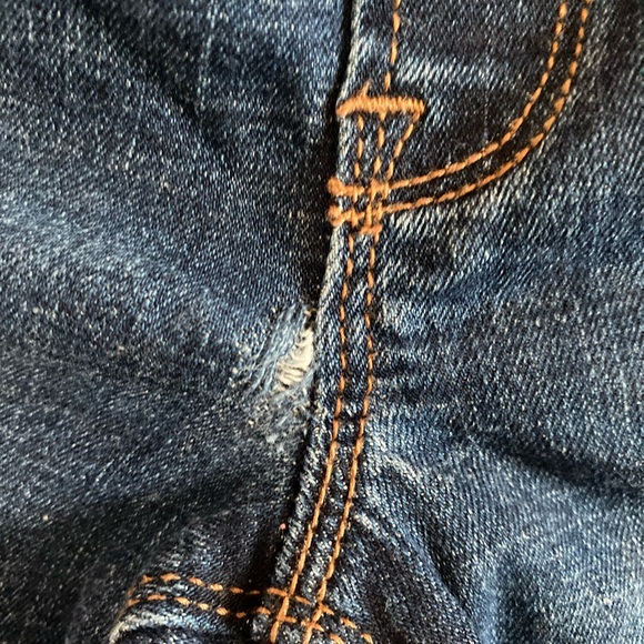 ⭐️Host Pick⭐️Old Navy Maternity Jeans Size 8 - Picture 5 of 6